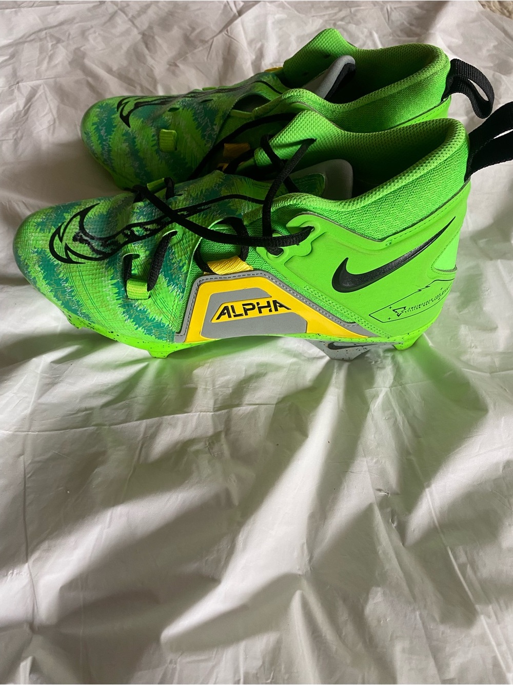 Nike Kids' Neon Green and Black Alpha Athletic Sneakers with Yellow Accent